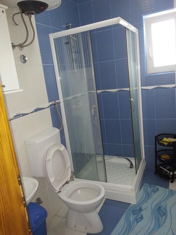 Apartments Montenegro Risan Cuckovic Bilik gambar